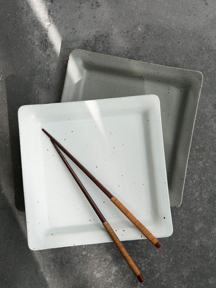 [소일베이커]J TABLE 딤 삼베 사각접시 중(2color)